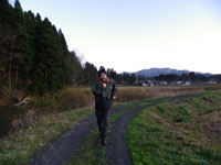 �W���M���O